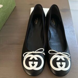 Gucci Bicolor GG Interlocking Flat Ballerina NWOT